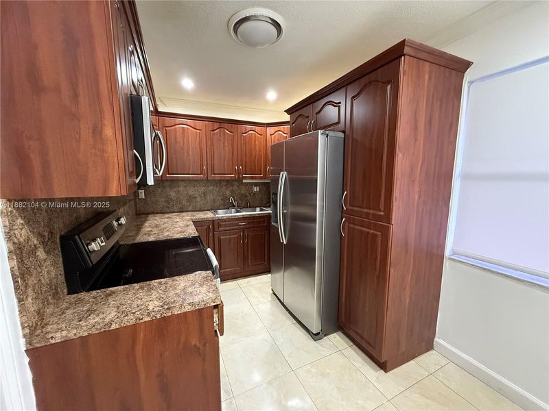 1560 West 46th Street, Unit 115, Hialeah, FL 33012